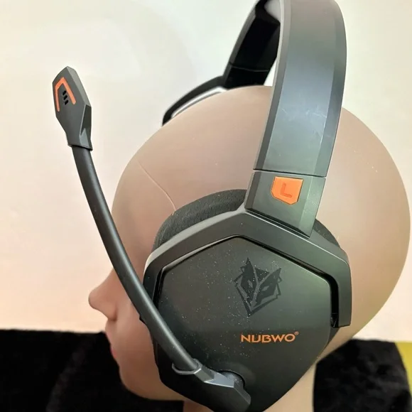 Black and Orange Gaming Headset - Picture 5 of 8